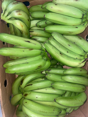 Fresh St Lucian Green Banana (Bunch of 8)