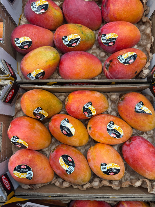 Fresh Spanish Sweet Red Mango Box